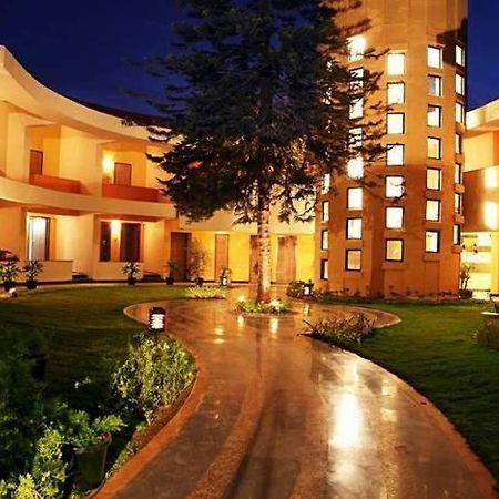 Sahil Sarovar Portico Lonavala Extérieur photo