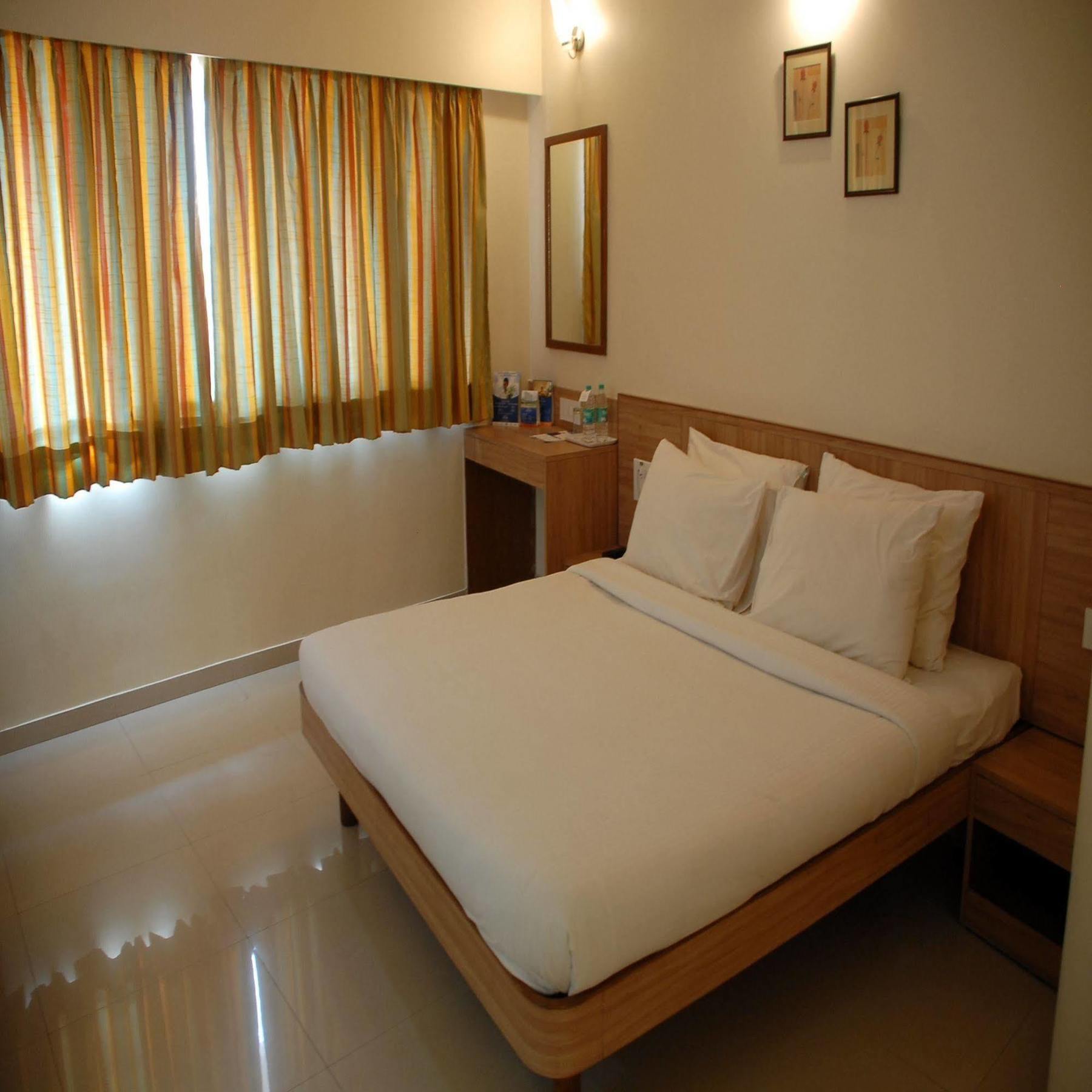 Sahil Sarovar Portico Lonavala Extérieur photo