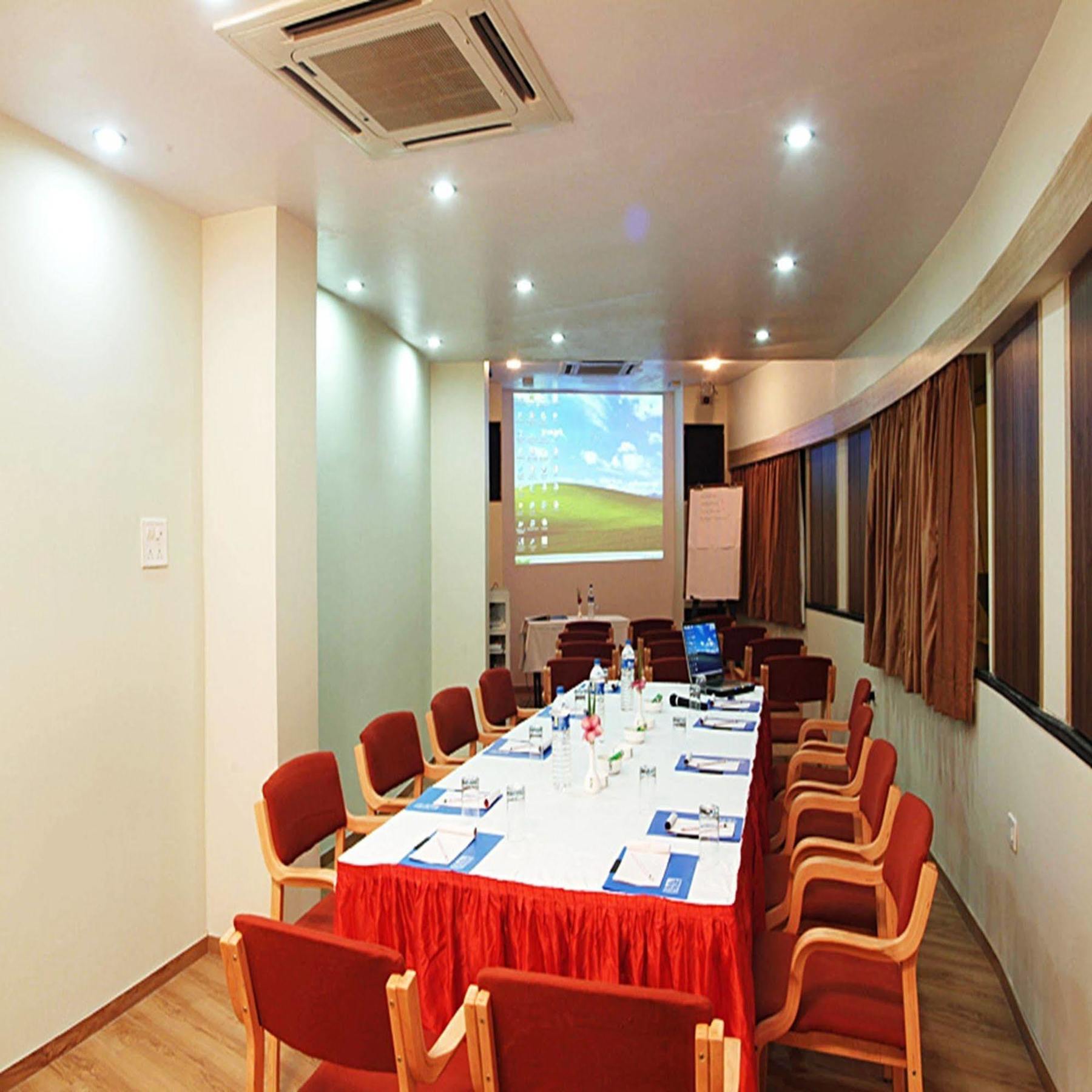 Sahil Sarovar Portico Lonavala Extérieur photo