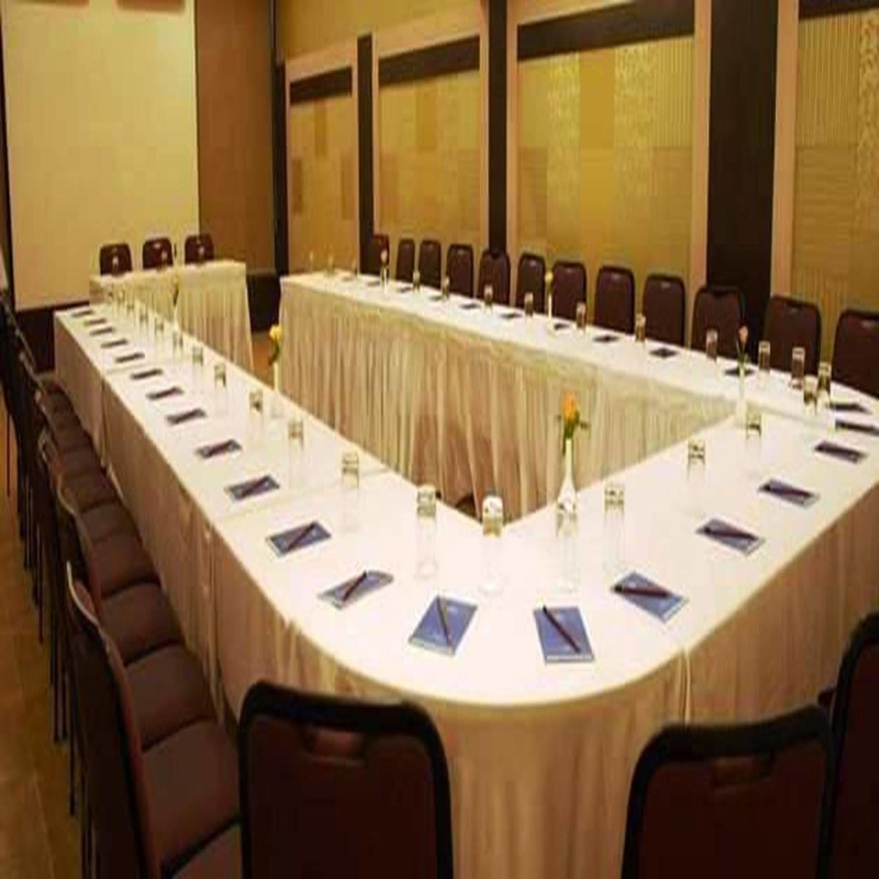 Sahil Sarovar Portico Lonavala Extérieur photo